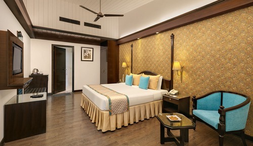 Premier Room with complimentary shuttle to Mall Road till 7 pm