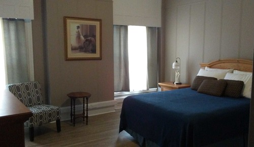 Room, 1 Queen Bed, Private Bathroom