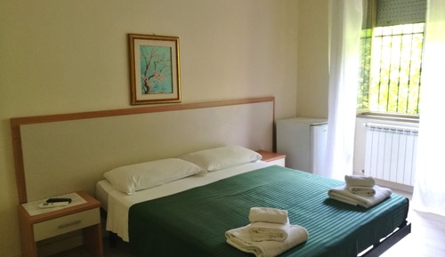 Basic Double or Twin Room, 1 Double or 2 Twin Beds