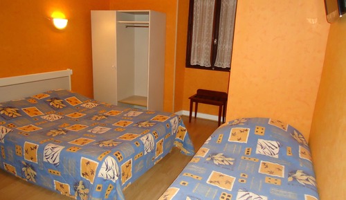 Triple Room