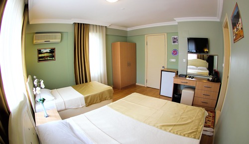 Triple Room