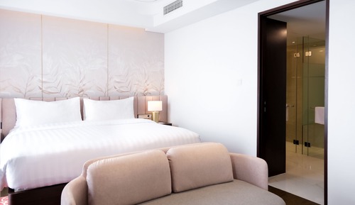 Junior Suite King Room