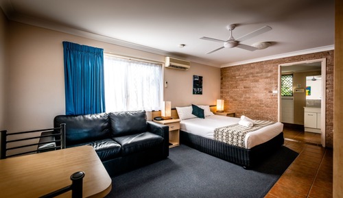 King Spa Room
