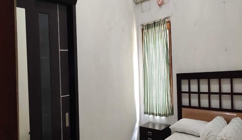 Superior Double Room Shared Bathroom AC