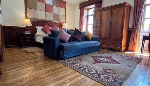 Studio Suite, Balcony