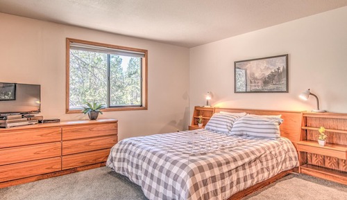 House, Multiple Beds, Mountain View (White Elm - Unit 31)