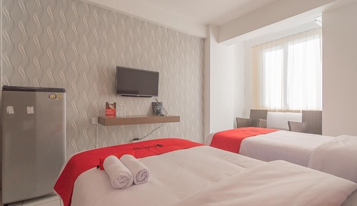 Deluxe Twin Room (Reddoorz)