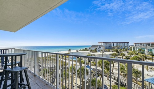 Condo, 2 Bedrooms