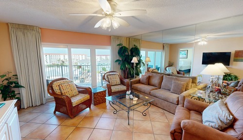 Condo, 2 Bedrooms