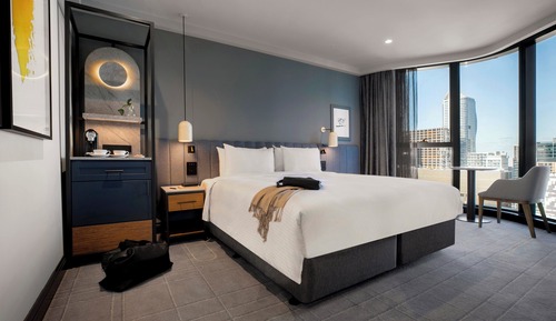 Premium Room, 1 King Bed, Bathtub
