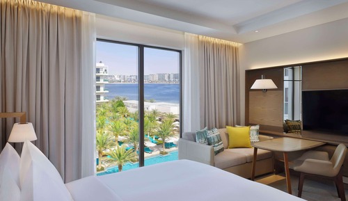 Executive Room, 1 King Bed, Bay View (Theme Park Access)