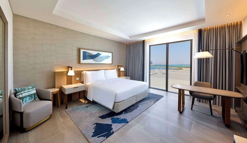 Executive Room, 1 King Bed, Accessible (Theme Park Access)