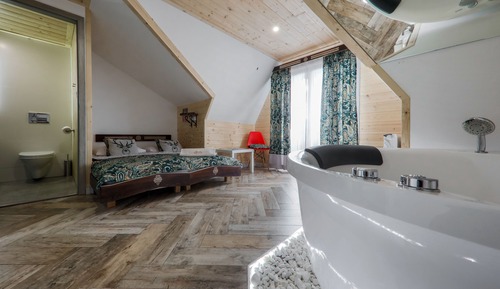 Romantic Room, 1 Queen Bed, Jetted Tub