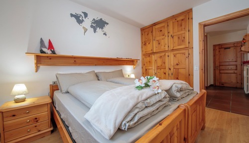Family Apartment, 2 Bedrooms, 2 Bathrooms (Martina Ski in - Ski out 50m)