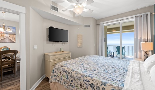 Condo, 2 Bedrooms (1707)