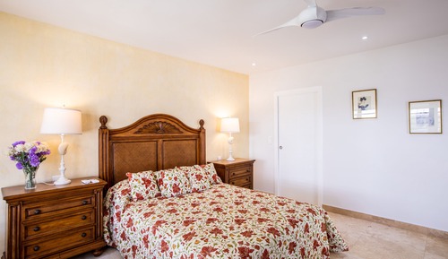 Luxury Condo, 3 Bedrooms