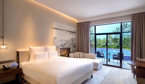 Deluxe Room, 1 King Bed