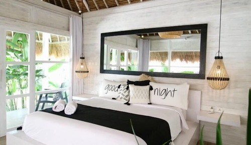 Double Room, Pool View (WOW Palm!)