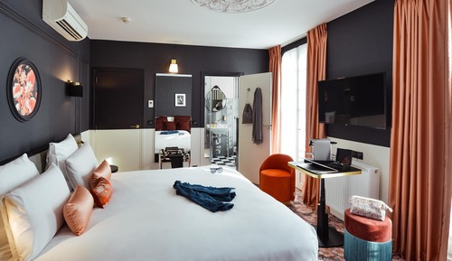 Privilege, Triple Room, 1 Double Bed with Sofa bed