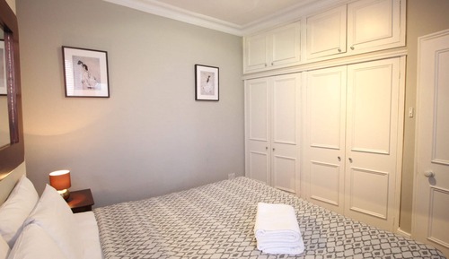 1 Bedroom Apartment (Flat 2)