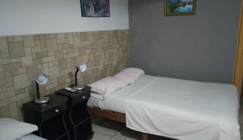 Basic Triple Room, Multiple Beds