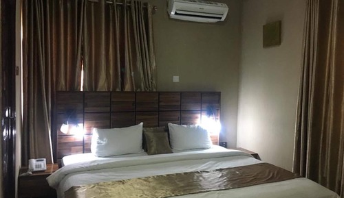 Luxury Room