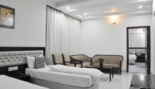 Deluxe Quadruple Room