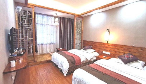Comfort Twin Room