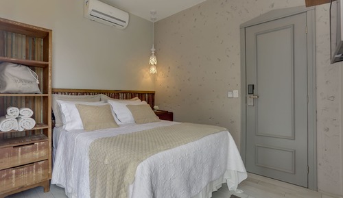 Superior Double Room, Partial Sea View, Beachside