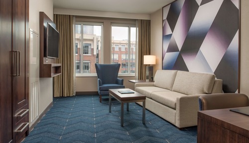 Suite, 1 King Bed, Accessible (2 Rooms, Hearing)