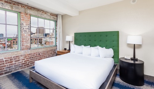 Suite, 1 King Bed with Sofa bed, Bathtub