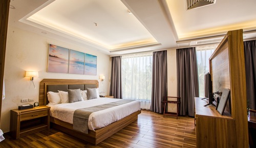 Premier Suite