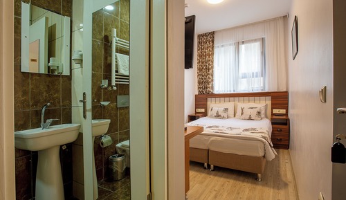 Economy Double Room