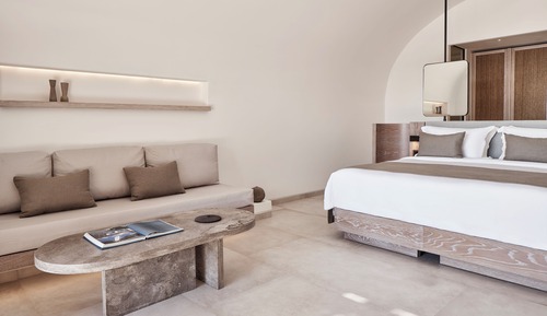 Pool Suite