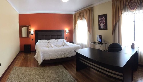 Exclusive House, 4 Bedrooms, Terrace