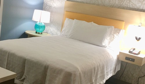 Studio, 1 Queen Bed, Accessible, Bathtub