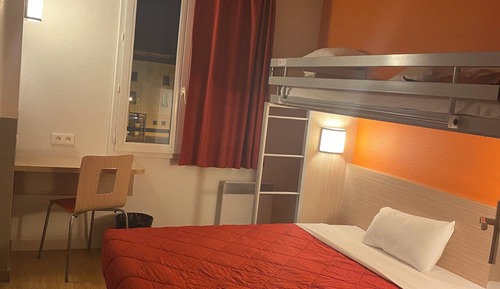 Standard Room, Multiple Beds (1 Double and 1 Single bed)