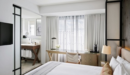 Superior Room, 1 King Bed