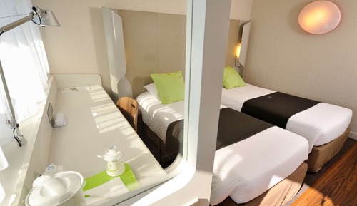 Next Generation, Room, 2 Twin Beds