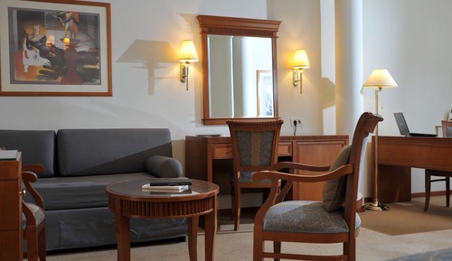Junior Suite, Jetted Tub