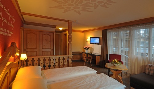 Junior Suite, Balcony, Mountain View