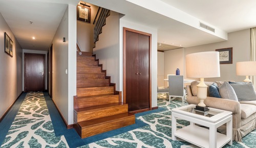 Suite, 2 Bedrooms (Dining Area)