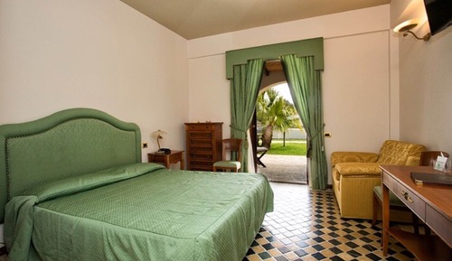 Comfort Triple Room