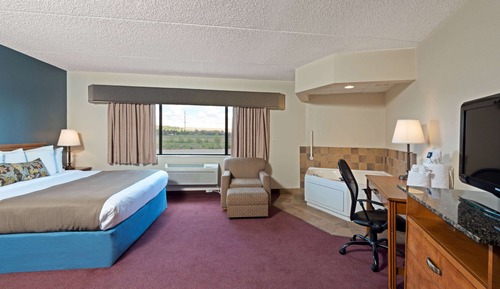 Suite, 1 Queen Bed, Non Smoking (Venetian Sunset)