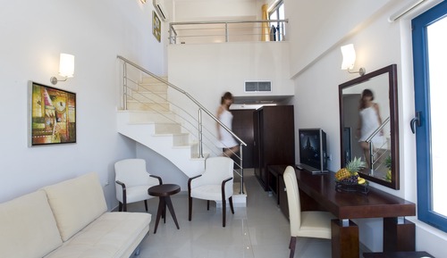 Family Room, Partial Sea View (Maisonette)