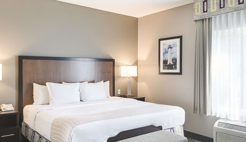 Deluxe Suite, 1 King Bed, Non Smoking