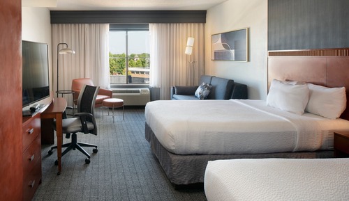 Room, Multiple Beds
