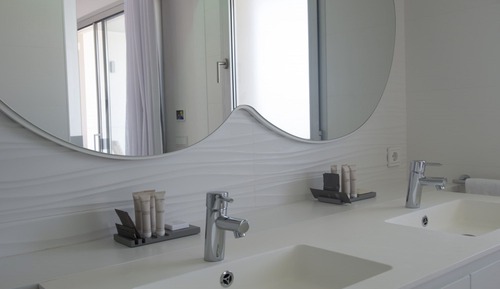 Double Room Single Use, Partial Sea View