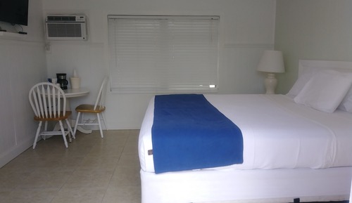 Standard Room, 1 King Bed