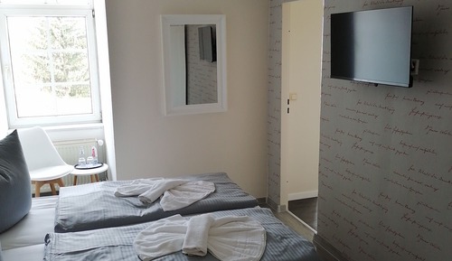 Economy Room